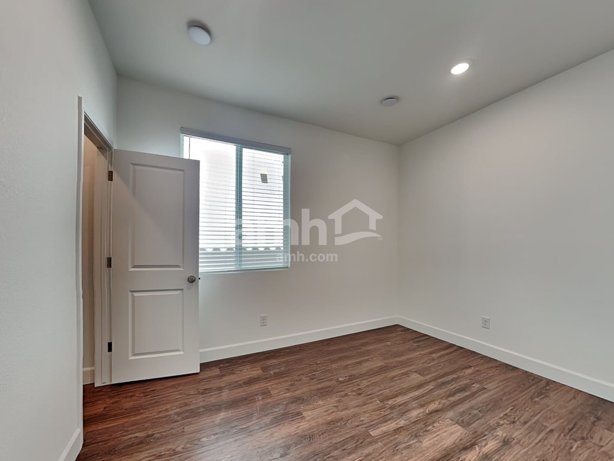 Building Photo - 9165 Ribbon Mdw Ct