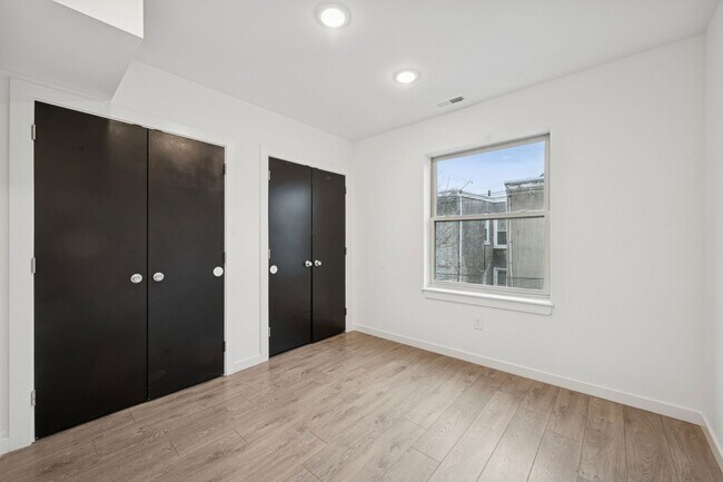 Building Photo - 1454 N 57th St