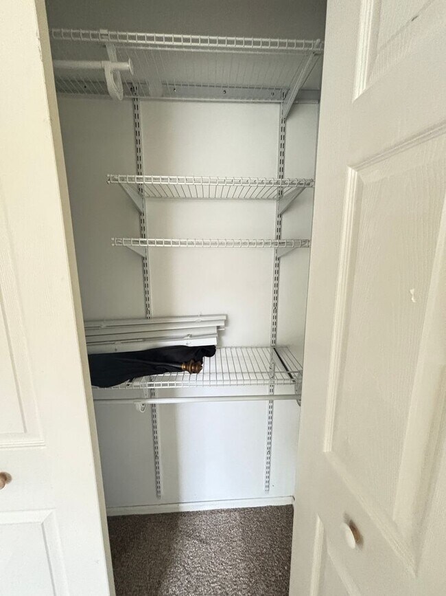 Building Photo - 3 bedroom Home for rent - Allentown