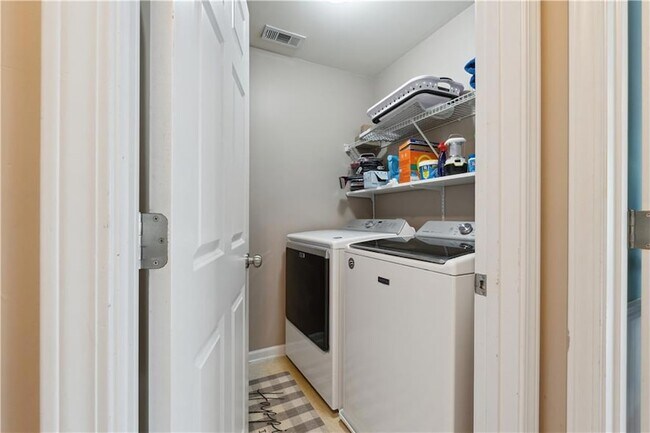 Building Photo - 5839 Buckner Creek Dr SE