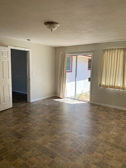 Building Photo - 1115 NW 20th St
