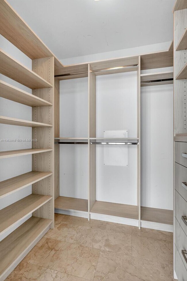 Building Photo - 88 SW 7th St