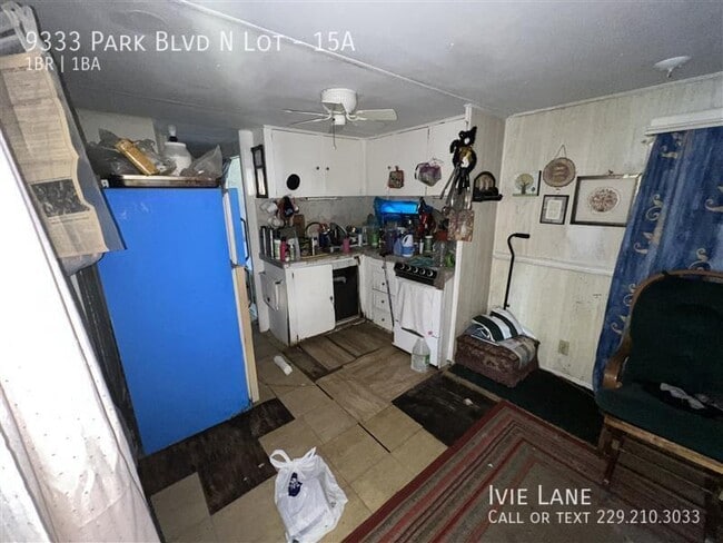 Building Photo - 9333 Park Blvd