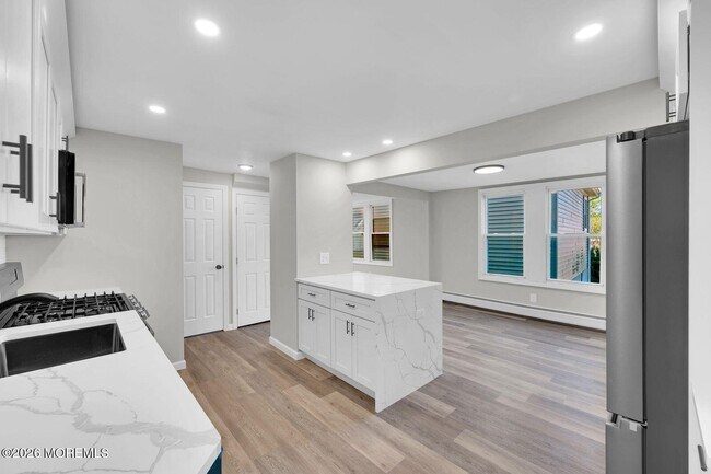 Building Photo - 3 Monmouth Ave