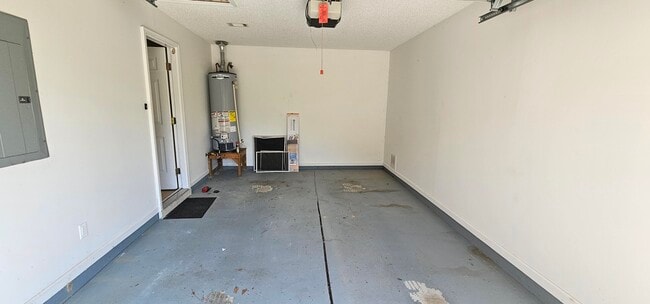 Building Photo - 3522 Barker Dr
