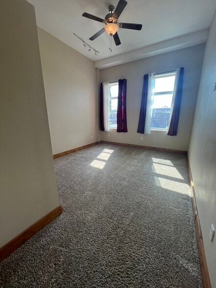 Bedroom - 921 Broad St