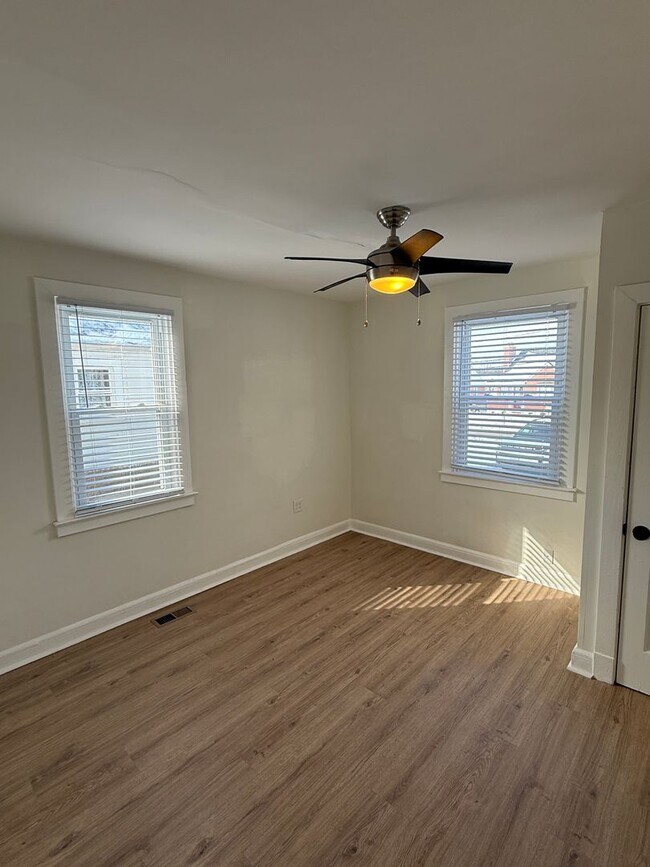 Building Photo - Beautiful 3 Bedroom Single-Family Home in Essex, MD