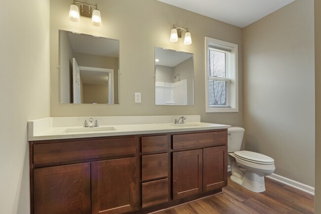 Building Photo - 336 Cattail Ct