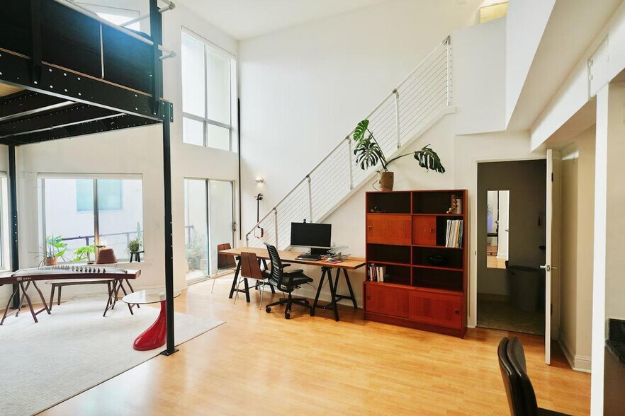 Primary Photo - 670 5th St