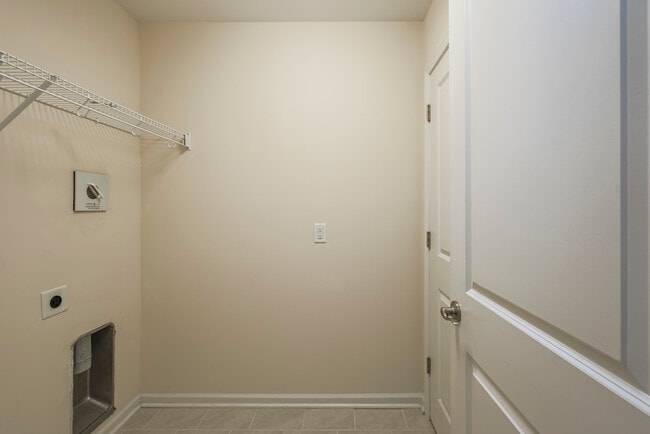 Building Photo - 503 Waybridge Way