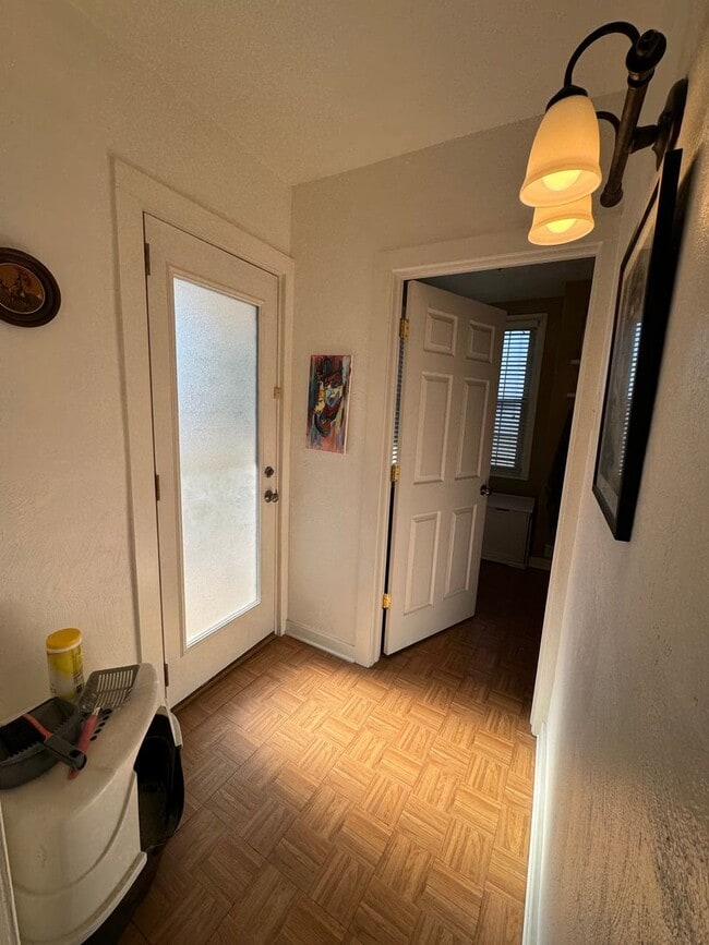 Building Photo - Coming soon! Stylish 3 Bedroom 1.5 Bathroo...