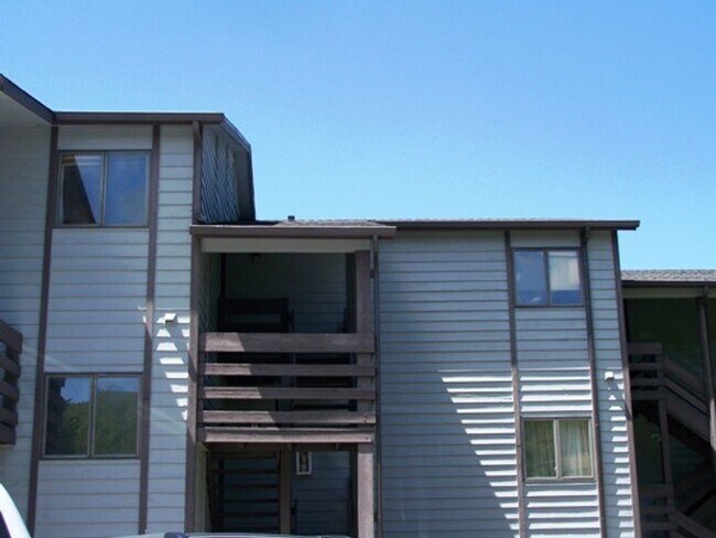 Building Photo - 719 S Church Ave