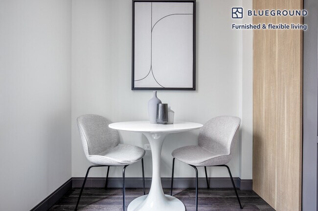 Building Photo - 29 S LaSalle St