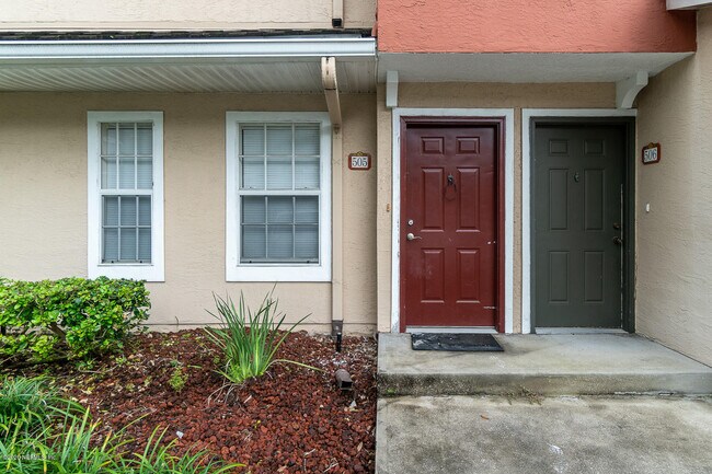 Building Photo - 10075 GATE N Pky