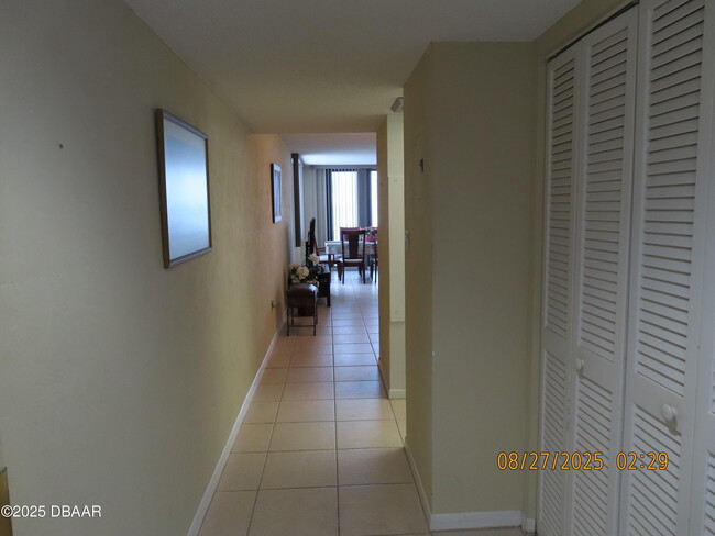 Building Photo - 3043 S Atlantic Ave