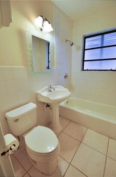 Second Bathroom with Bathtub - 6515 SW 48th St