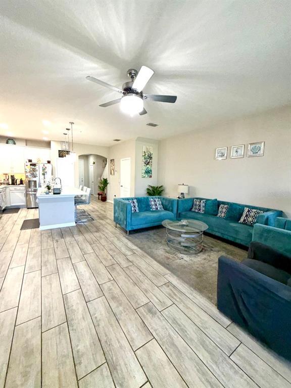 Building Photo - 204 Rustic Loop