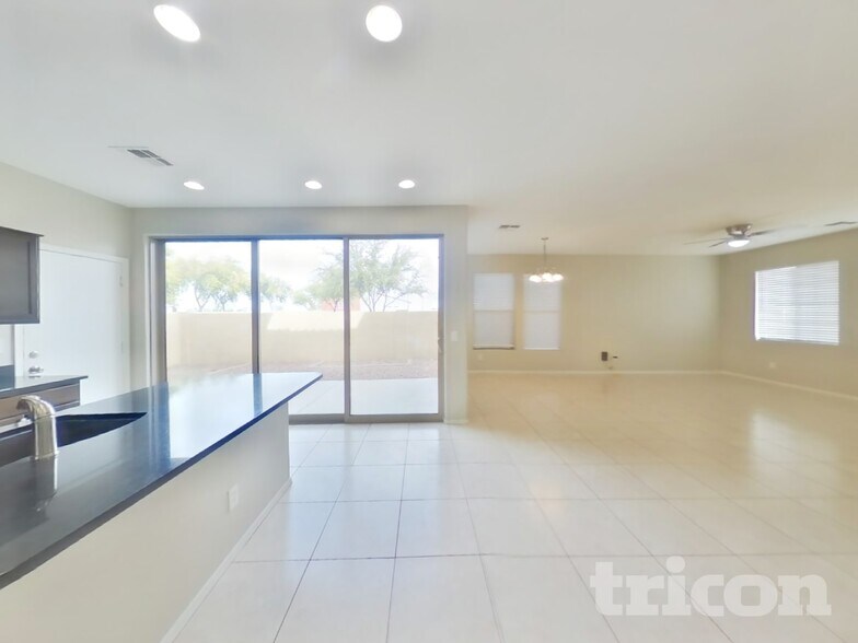 Building Photo - 3417 S Jacana Ln