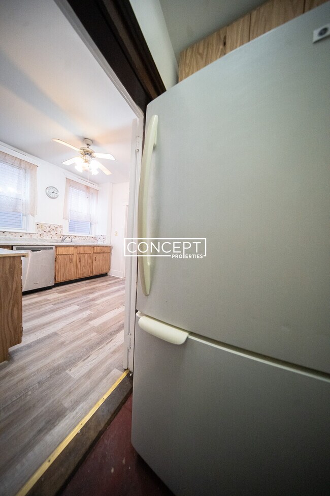 Building Photo - 92 Browne St