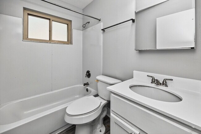 Building Photo - 3505 Telford St