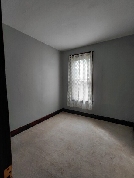 Bedroom - 1 Euclid Ave