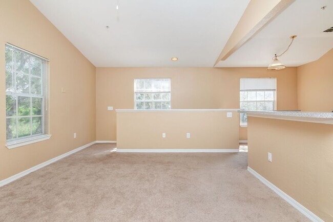 Building Photo - 821 Grand Regency Pointe