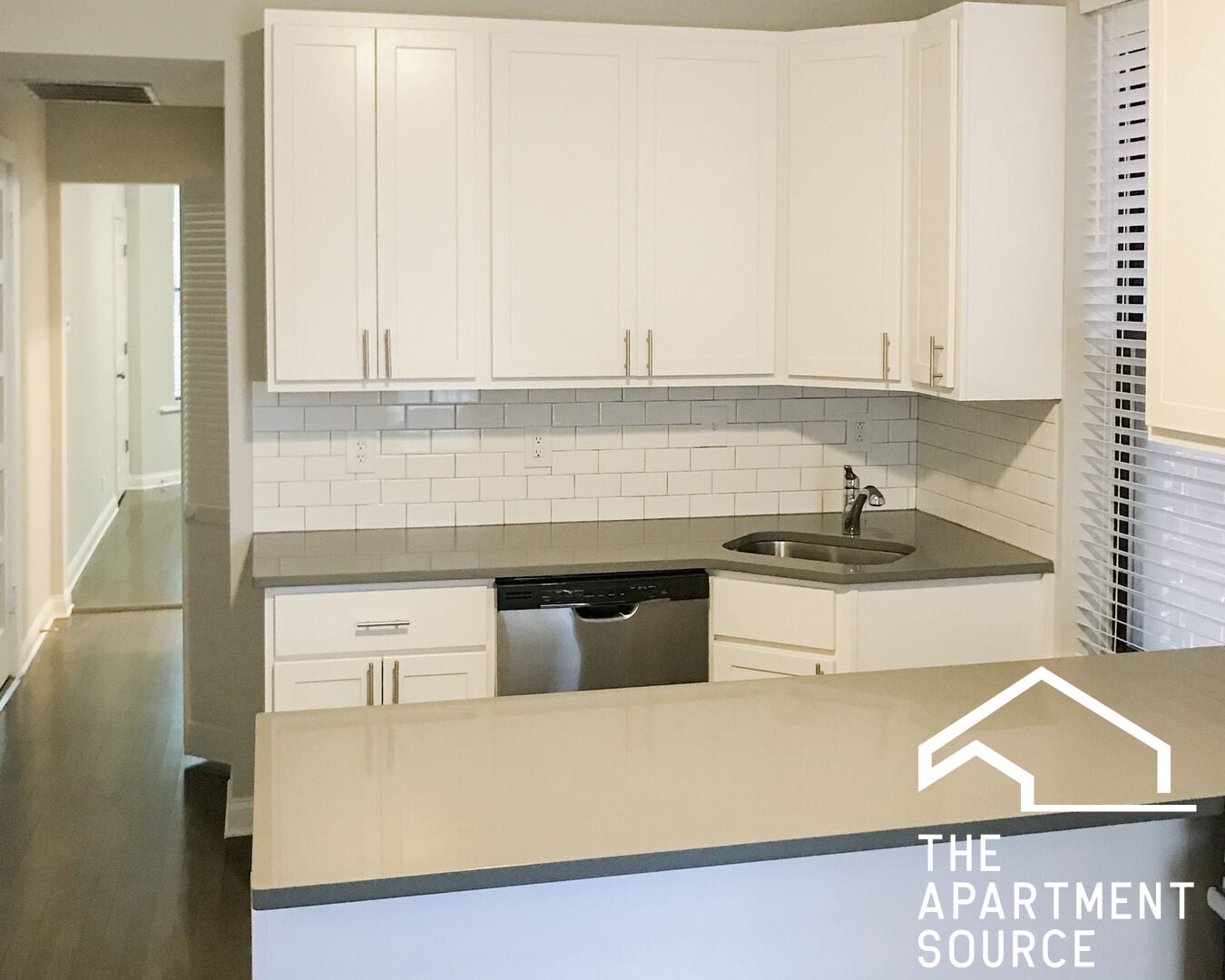 Building Photo - 2730 N Wayne Ave