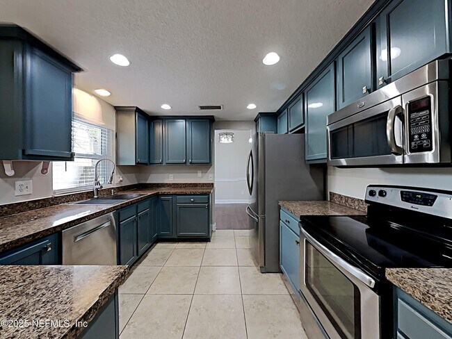Building Photo - 3169 Indian Dr