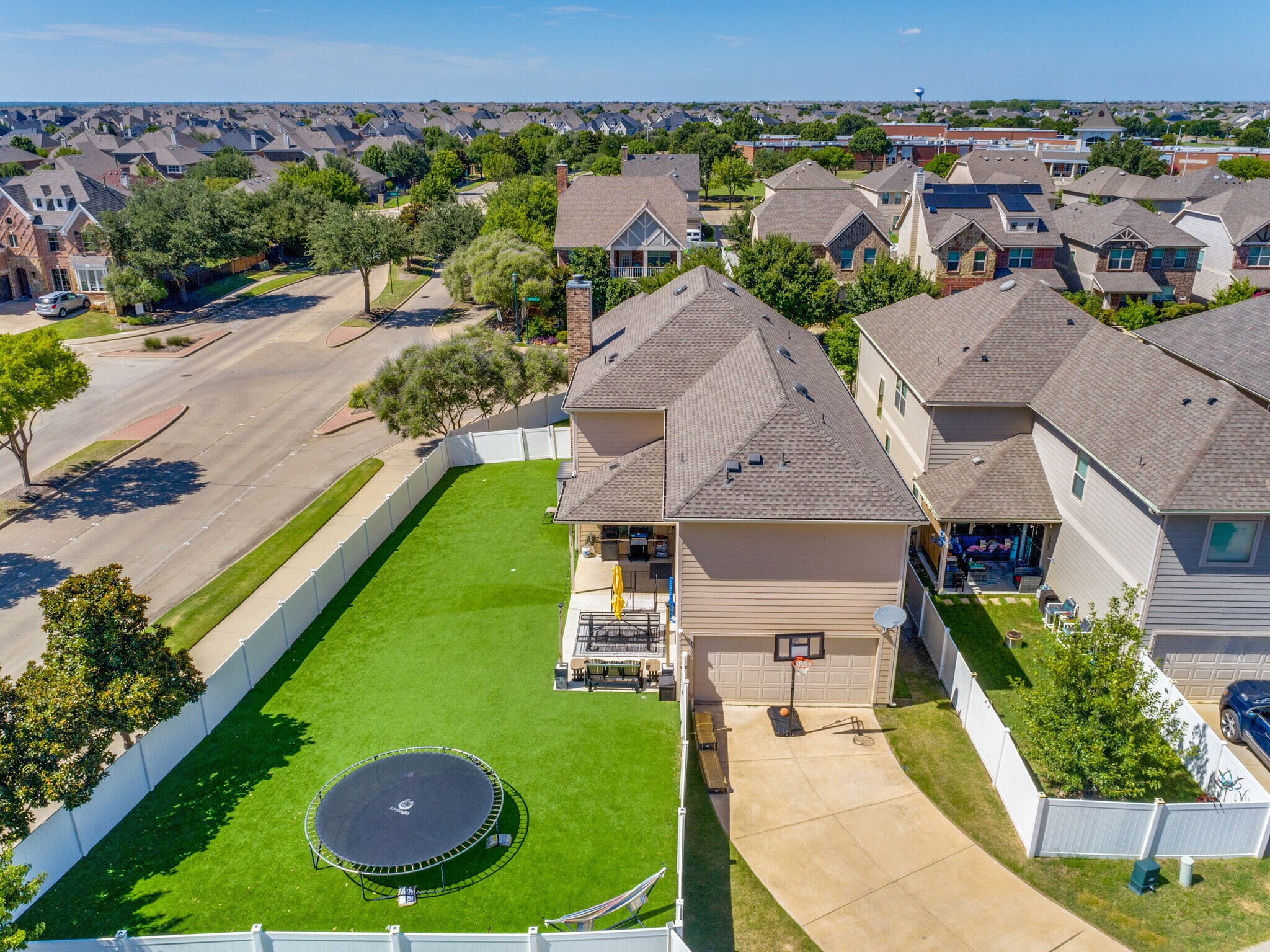 Building Photo - 1000 Marietta Ln