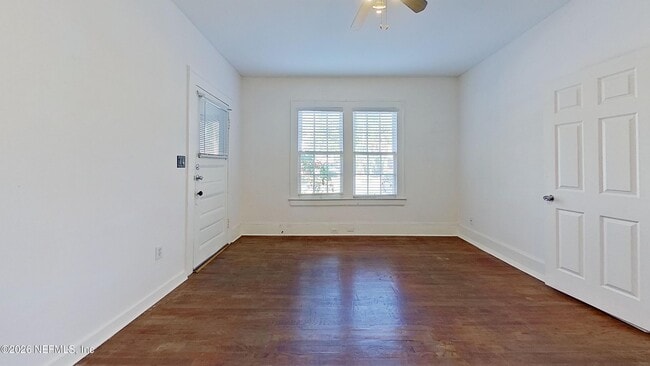 Building Photo - 2210 Myra St