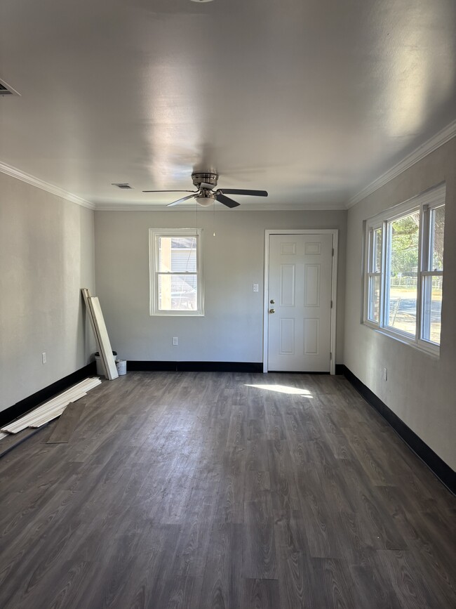 Building Photo - 1610 N Madison St