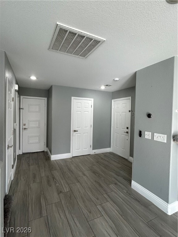 Building Photo - 2321 Cockatiel Dr