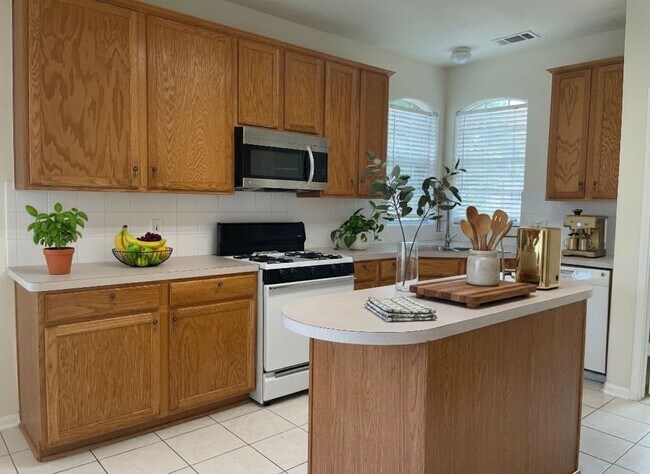 Building Photo - 18807 Harbor Key Cir