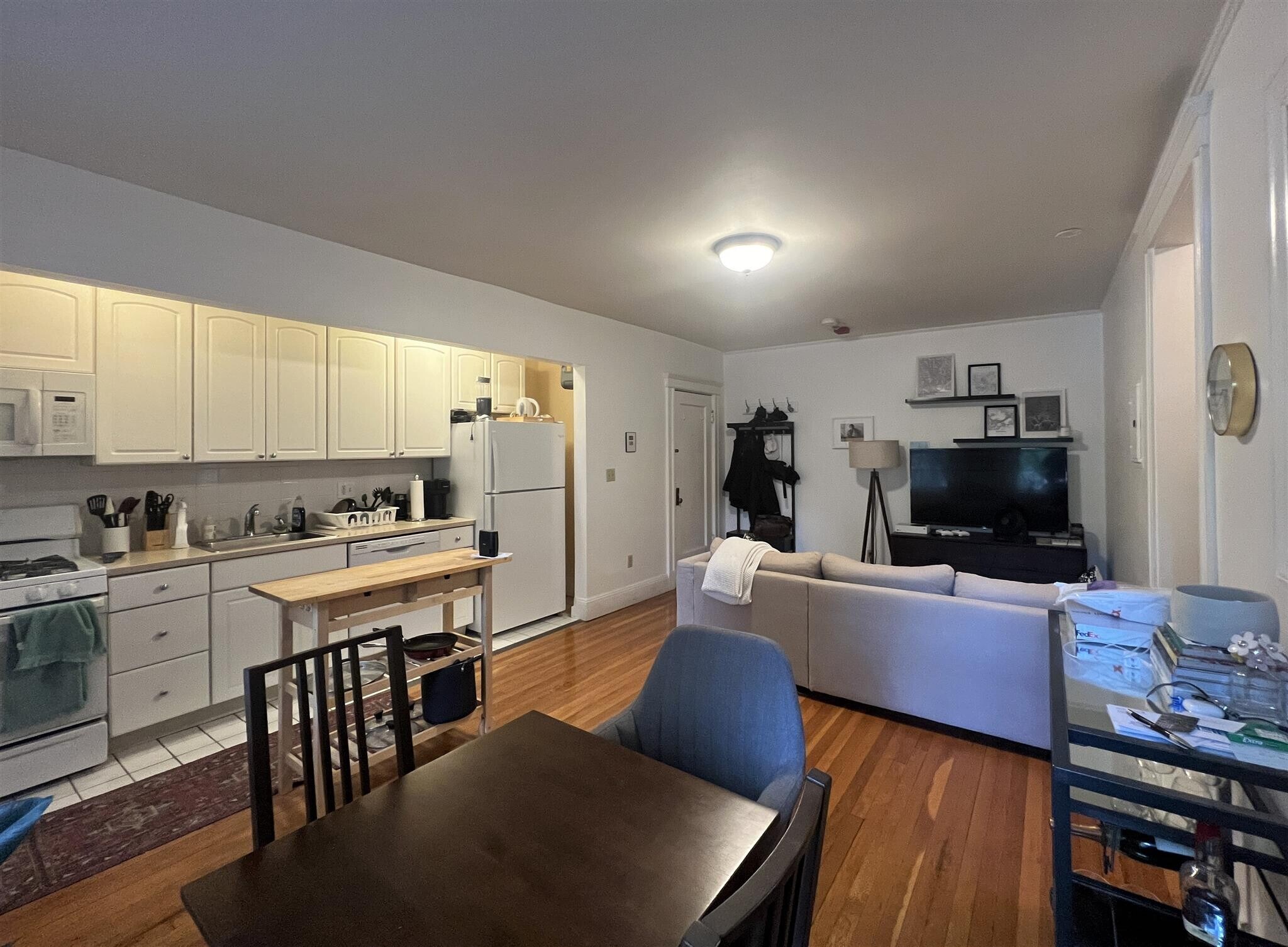 Building Photo - 852 Massachusetts Ave