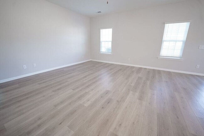 Building Photo - 125 Chilburn Cir