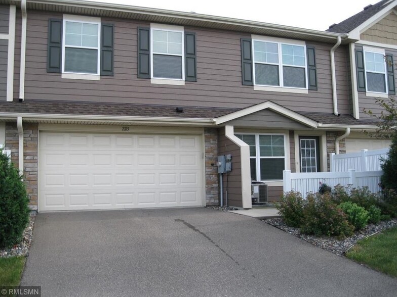 Primary Photo - 2113 Cedar Grove Trl