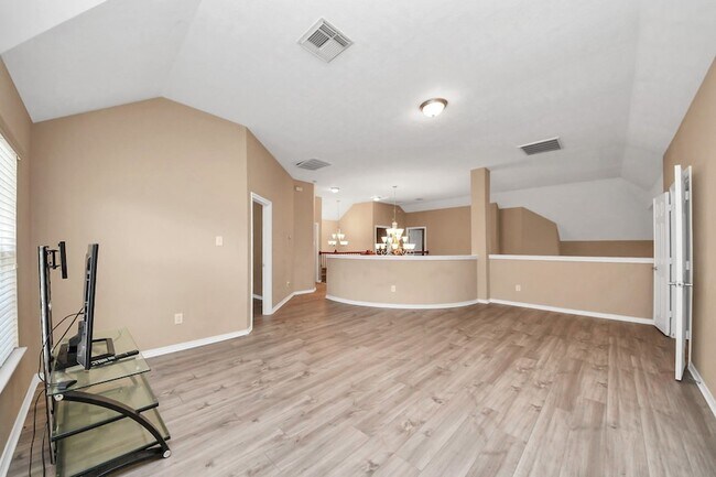Building Photo - 706 River Delta Ln