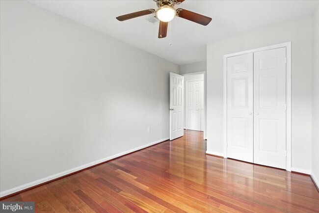Building Photo - 1562 Kingstream Cir