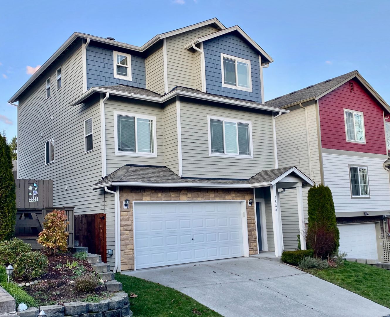 Building Photo - Lynnwood Home