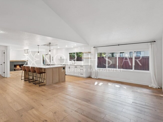Building Photo - Stylishly Updated Ranch in Bryant Woods