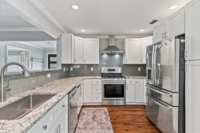 Building Photo - 13455 Mill Grove Ln