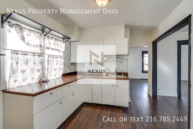 Building Photo - 4276 W 21st St