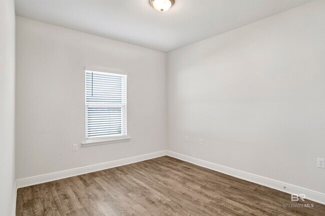 Building Photo - 24847 Smarty Jones Cir