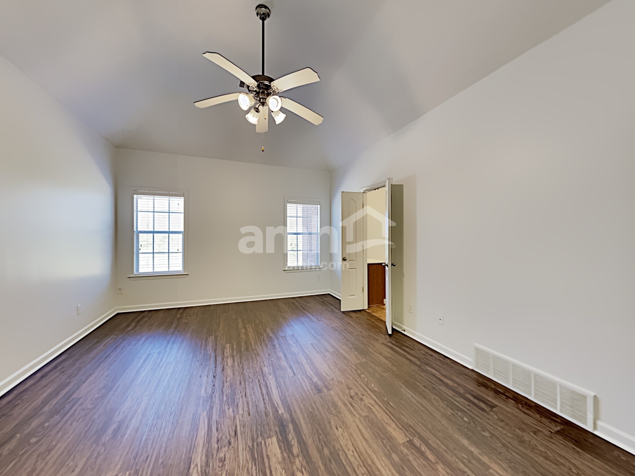 Building Photo - 10242 Spruce Grove Ln