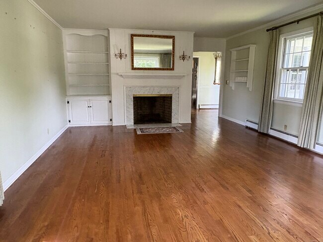 Building Photo - 35 Marwick Manor