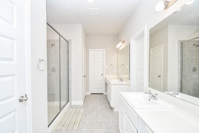 Building Photo - 4731 Bluestem Prairie Dr