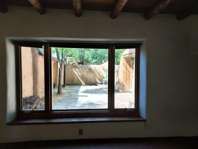 Building Photo - 20 Rancho Ancon Ln