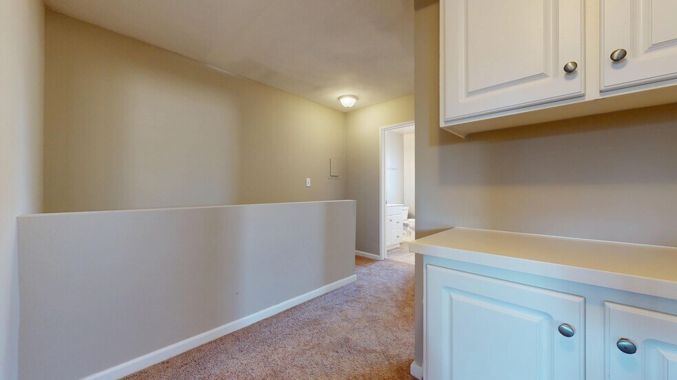 Building Photo - 20251 Cohasset St