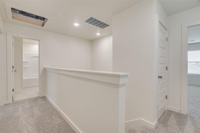 Building Photo - Luxury NEW 3 Bedroom 2.5 Bathroom Townhome...