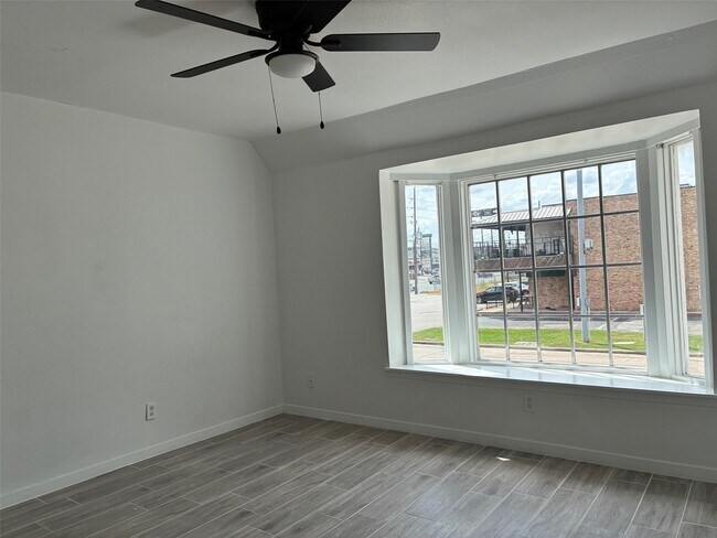 Building Photo - 2687 Marilee Ln